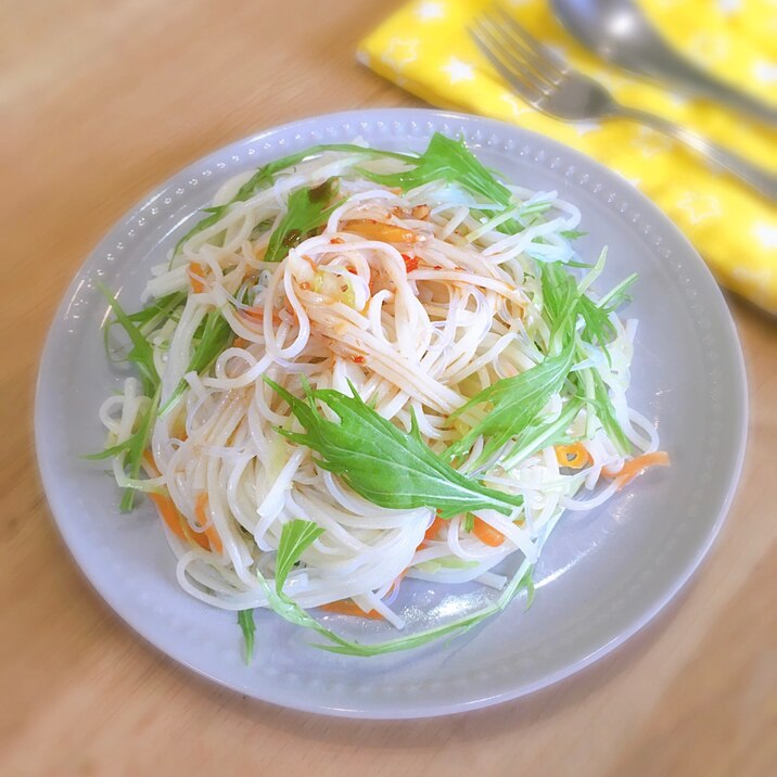 フライパン１つで簡単ヘルシーランチ♪サラダ素麺❣️